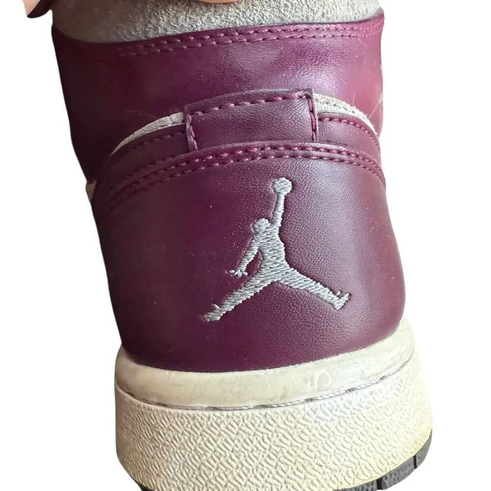 Nike Air Jordan 1 Mid 